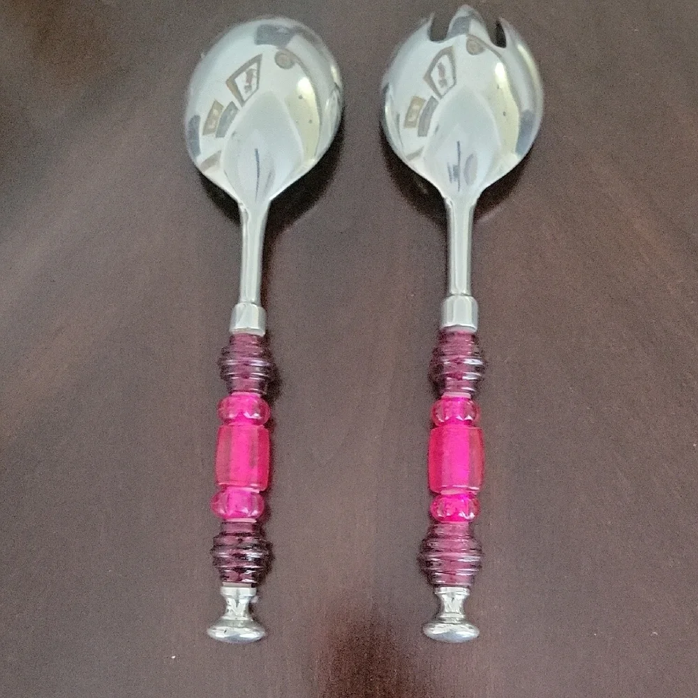Stylish Fuchsia Handled Serving Utensils